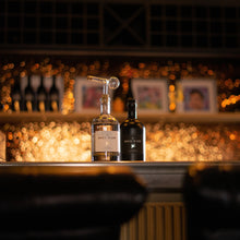 Lade das Bild in den Galerie-Viewer, Gin-Geschenkset The Rock´n Gin & Ausgießer