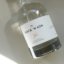 Lade das Bild in den Galerie-Viewer, The Rock´n Dry Gin