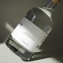 Lade das Bild in den Galerie-Viewer, The Rock´n Dry Gin