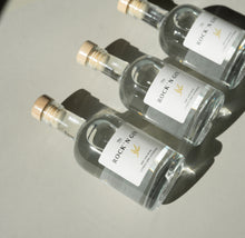 Lade das Bild in den Galerie-Viewer, The Rock´n Dry Gin