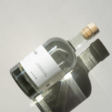 Lade das Bild in den Galerie-Viewer, The Rock´n Dry Gin